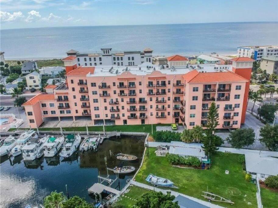 Gulf Coast Gold Private Condo - 2Bed, 2Bath, Sleep 6, Across Street From Beach, Balcony Views Of Sunsets, Beach & Gulf, Pool, Gym St. Pete Beach Kültér fotó
