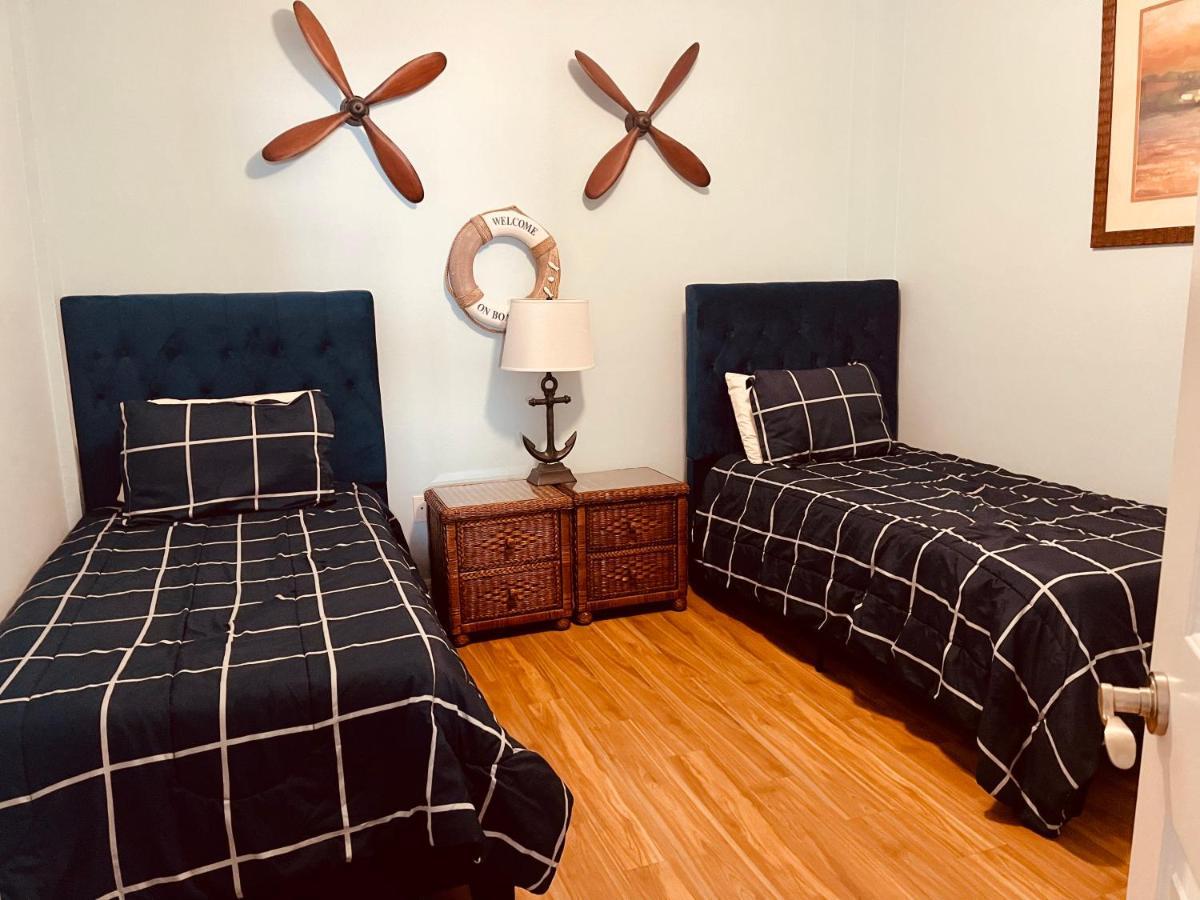 Gulf Coast Gold Private Condo - 2Bed, 2Bath, Sleep 6, Across Street From Beach, Balcony Views Of Sunsets, Beach & Gulf, Pool, Gym St. Pete Beach Kültér fotó